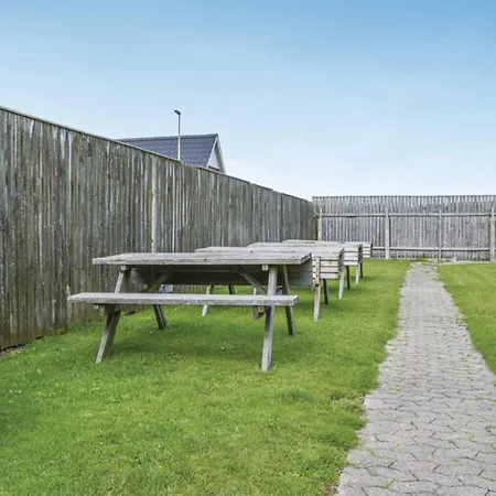 4 Star In * Thyborøn